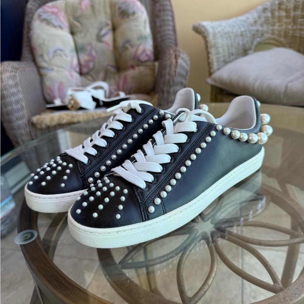 Stuart Weitzman black tennis shoes with pearls size 7